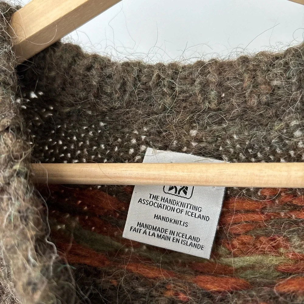 Vintage Handknit in Iceland Wool Fair isle Sweater | Brown & Green Crewneck Knit - Picture 4 of 7